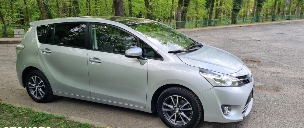 Toyota Verso cena 35900 przebieg: 181500, rok produkcji 2014 z Chocianów małe 121